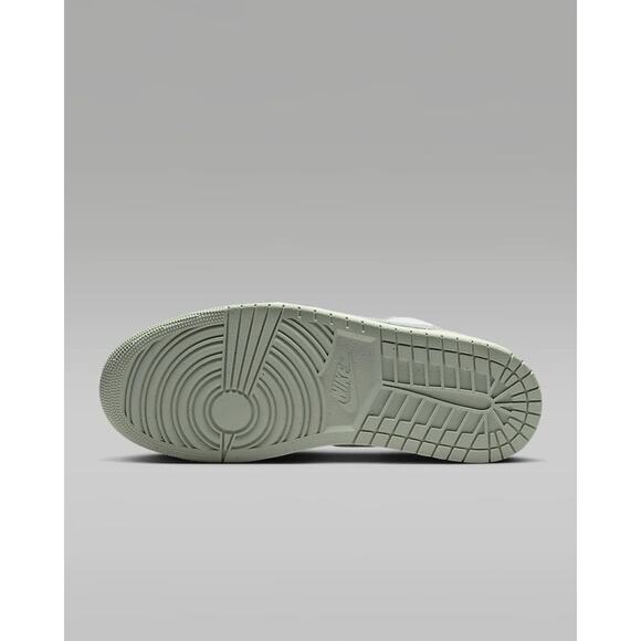 NEW Nike Air Jordan 1 Low SE White Sail Seafoam FN5214-131 Men’s Size 12 - Picture 6 of 7